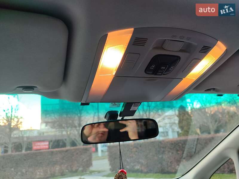 Мінівен Toyota Vellfire 2011 в Чорноморську