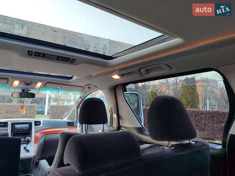Мінівен Toyota Vellfire 2011 в Чорноморську