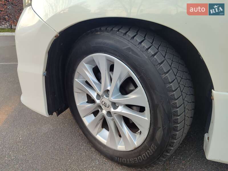 Мінівен Toyota Vellfire 2011 в Чорноморську