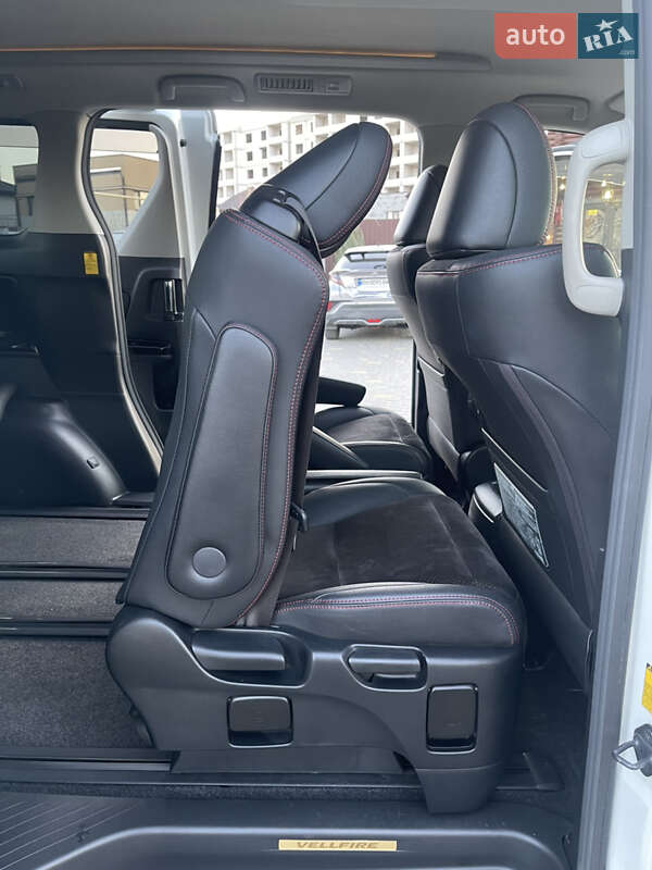 Мінівен Toyota Vellfire 2013 в Одесі