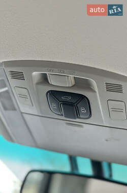 Минивэн Toyota Vellfire 2014 в 