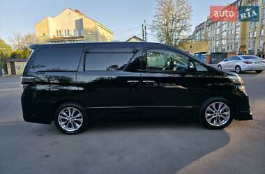 Минивэн Toyota Vellfire 2011 в 