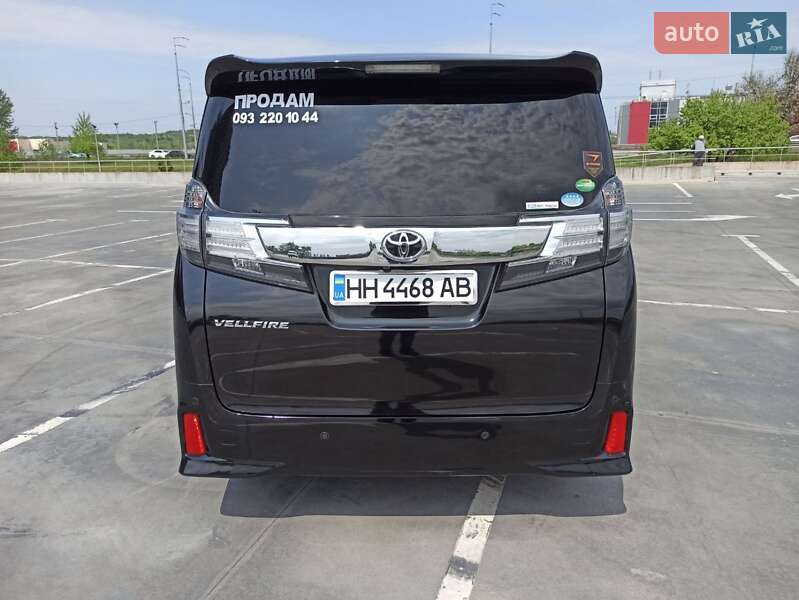 Минивэн Toyota Vellfire 2017 в Киеве