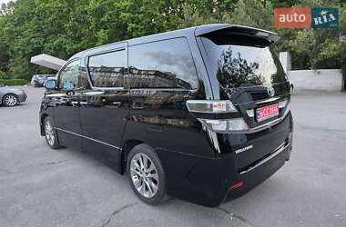 Мінівен Toyota Vellfire 2011 в 