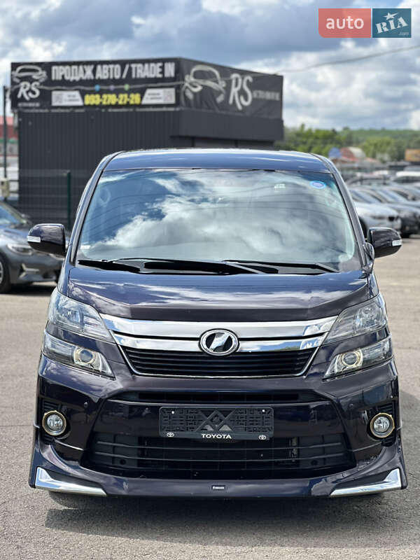 Минивэн Toyota Vellfire 2014 в Киеве