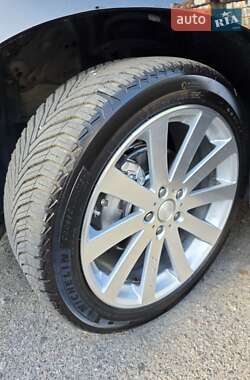 Минивэн Toyota Vellfire 2013 в 
