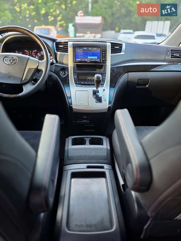 Минивэн Toyota Vellfire 2013 в Одессе фото 31 Минивэн Toyota Vellfire 2013 в Одессе