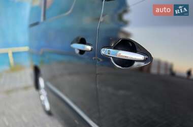Минивэн Toyota Vellfire 2012 в 