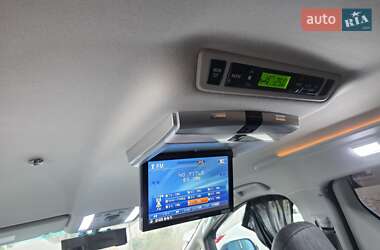 Минивэн Toyota Vellfire 2012 в 