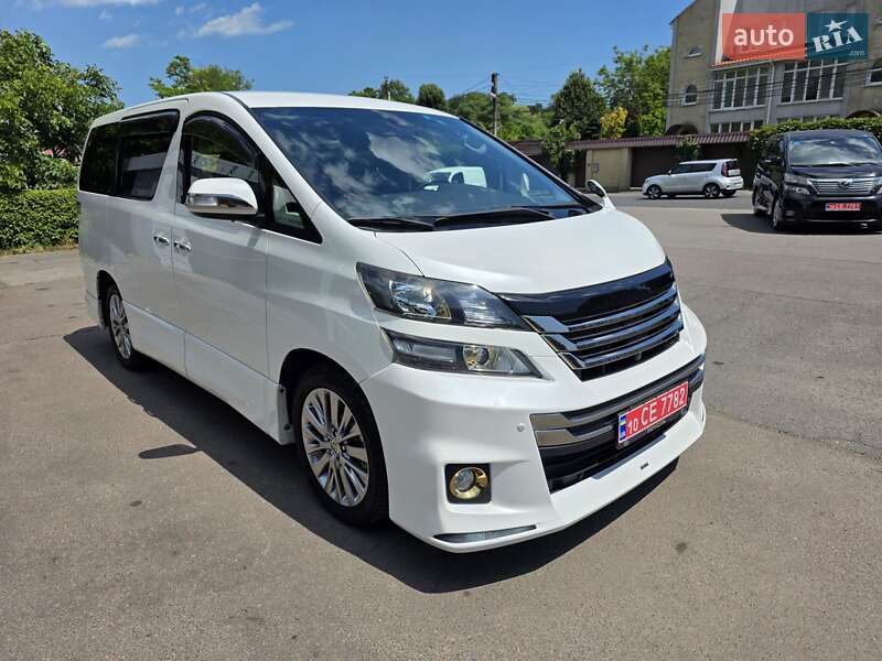 Мінівен Toyota Vellfire 2014 в Одесі
