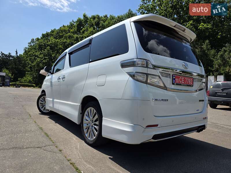Мінівен Toyota Vellfire 2014 в Одесі