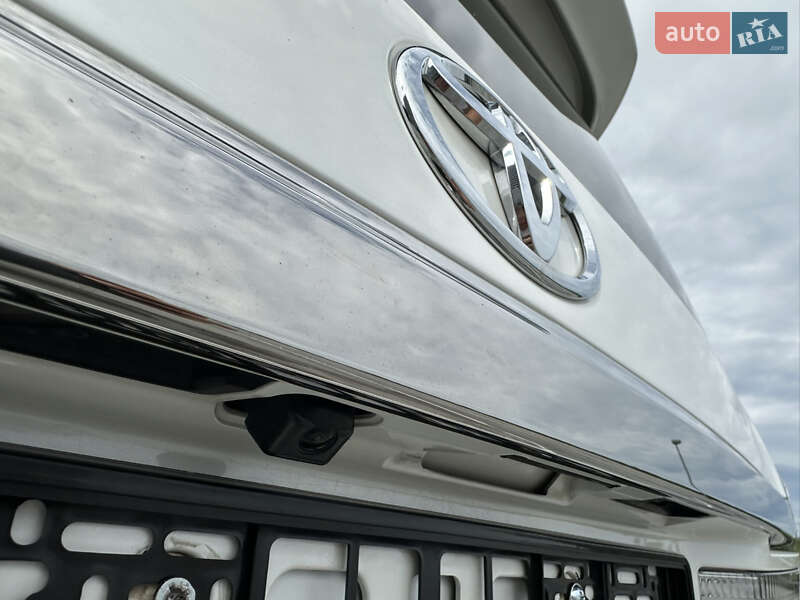 Минивэн Toyota Vellfire 2014 в Киеве