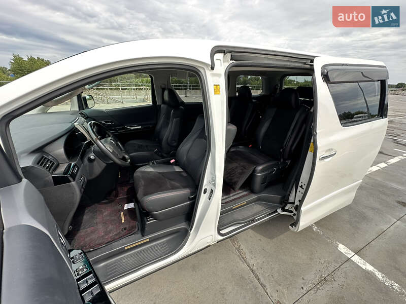 Минивэн Toyota Vellfire 2014 в Киеве