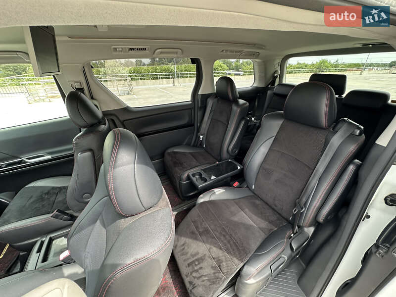 Минивэн Toyota Vellfire 2014 в Киеве