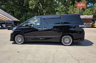 Минивэн Toyota Vellfire 2013 в 
