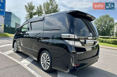 Минивэн Toyota Vellfire 2014 в 