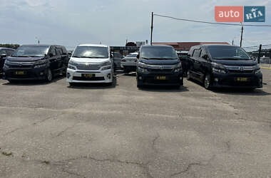 Минивэн Toyota Vellfire 2014 в 
