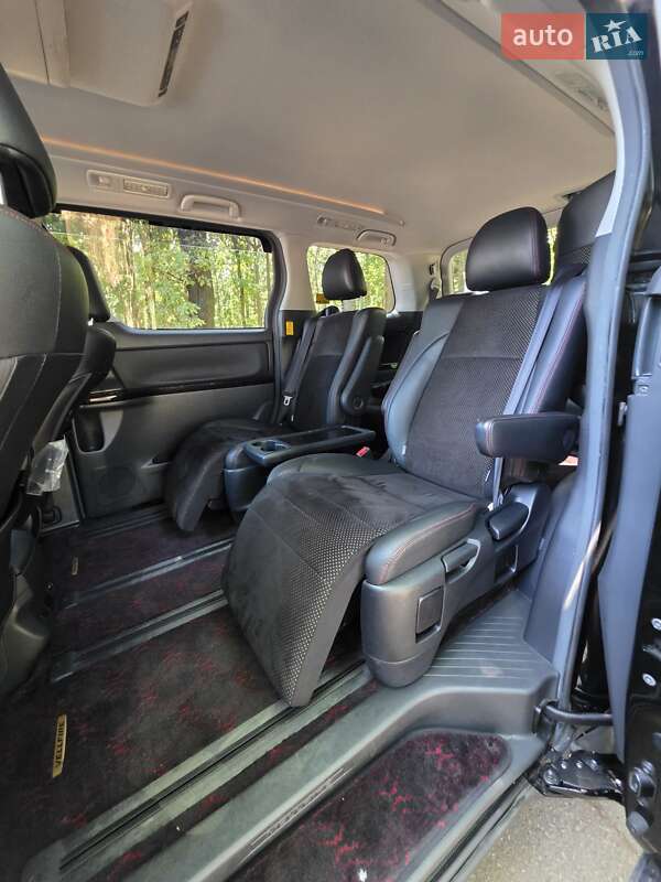 Минивэн Toyota Vellfire 2014 в Одессе