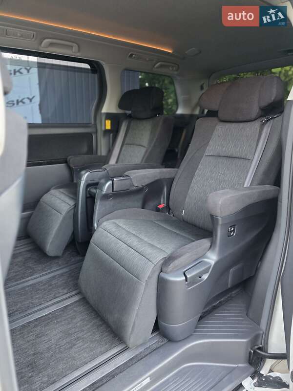 Минивэн Toyota Vellfire 2012 в Одессе