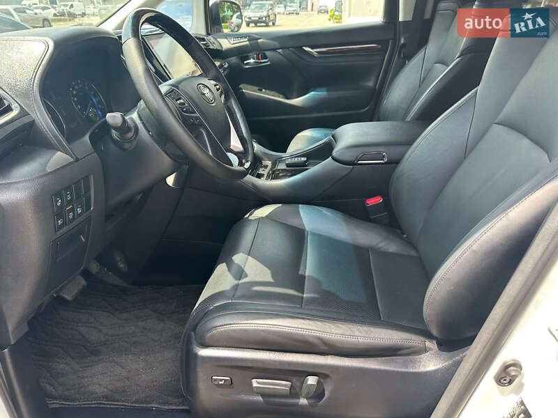 Минивэн Toyota Vellfire 2015 в Одессе фото 28 Минивэн Toyota Vellfire 2015 в Одессе