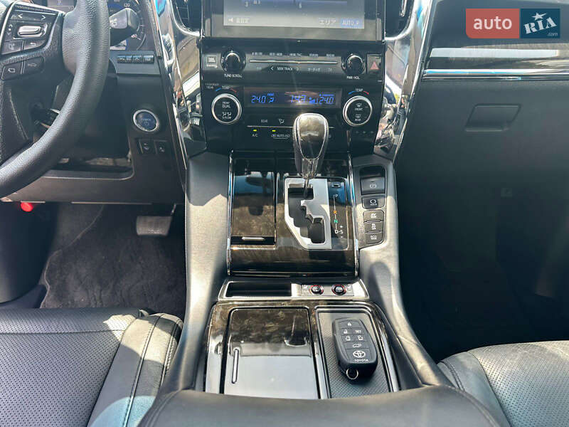 Минивэн Toyota Vellfire 2015 в Одессе фото 34 Минивэн Toyota Vellfire 2015 в Одессе