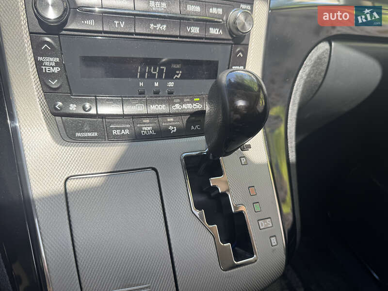 Минивэн Toyota Vellfire 2013 в Одессе