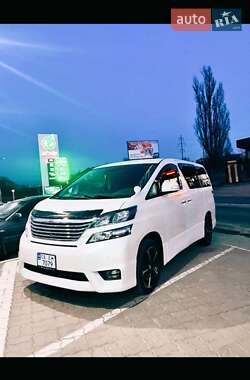 Мінівен Toyota Vellfire 2009 в Чернівцях