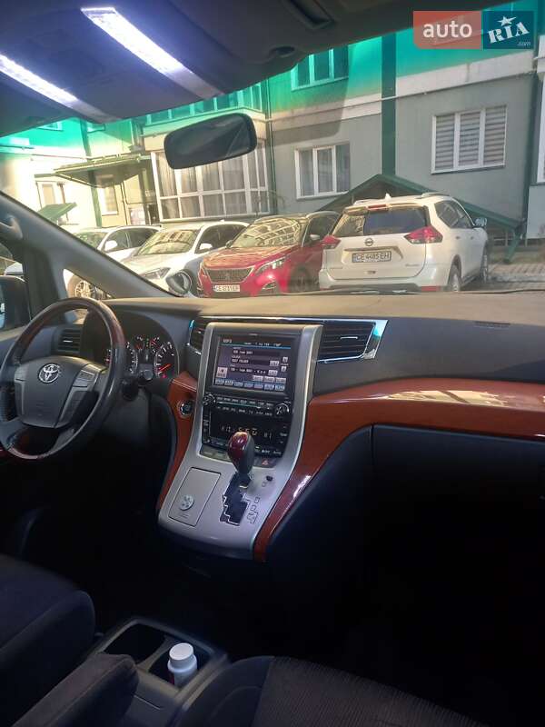 Минивэн Toyota Vellfire 2009 в Черновцах