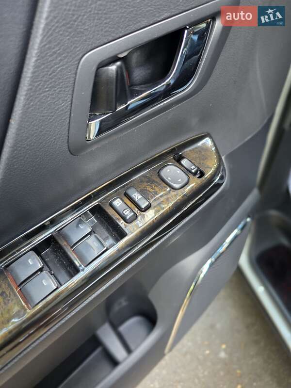 Мінівен Toyota Vellfire 2013 в Одесі фото 22 Мінівен Toyota Vellfire 2013 в Одесі