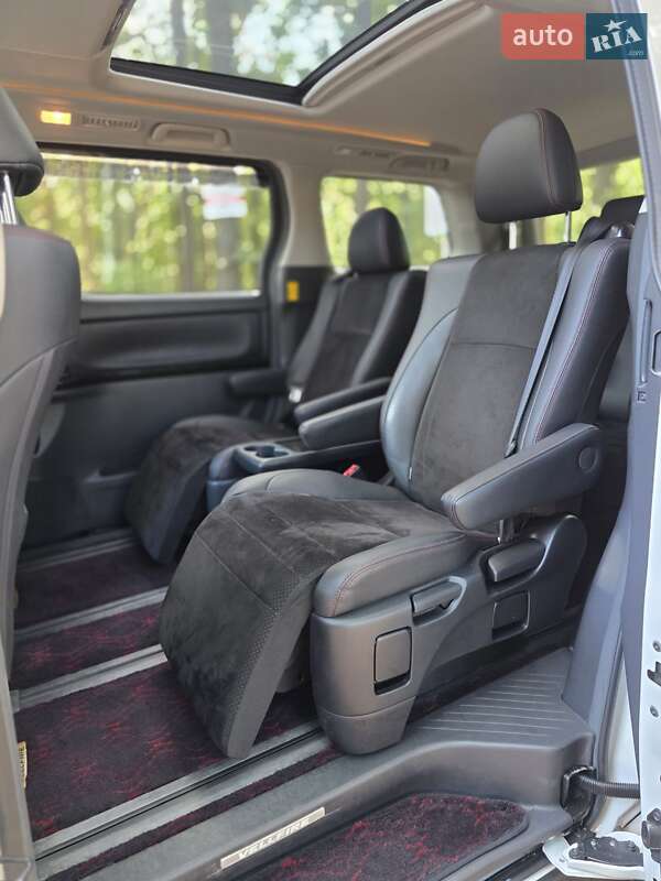Мінівен Toyota Vellfire 2013 в Одесі фото 36 Мінівен Toyota Vellfire 2013 в Одесі