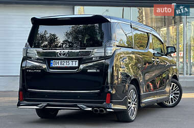 Минивэн Toyota Vellfire 2015 в 