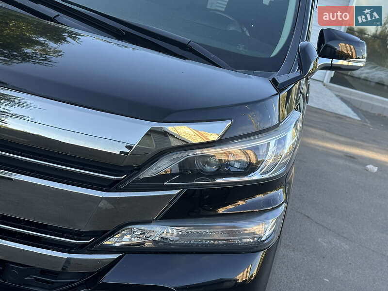 Мінівен Toyota Vellfire 2015 в Одесі