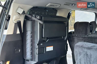 Минивэн Toyota Vellfire 2015 в 