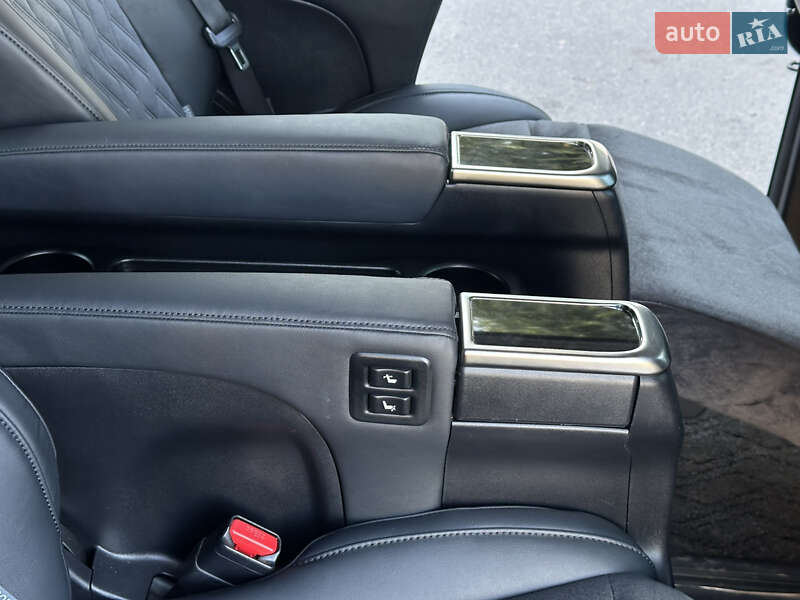 Мінівен Toyota Vellfire 2015 в Одесі