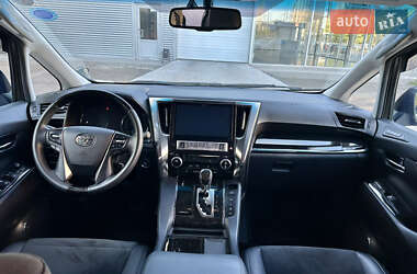 Минивэн Toyota Vellfire 2015 в 