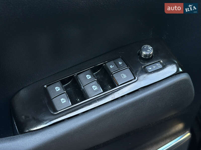 Мінівен Toyota Vellfire 2015 в Одесі