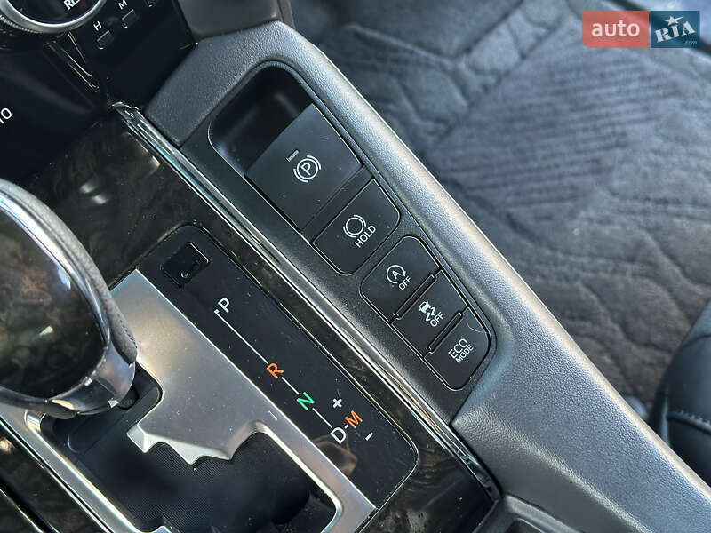 Мінівен Toyota Vellfire 2015 в Одесі