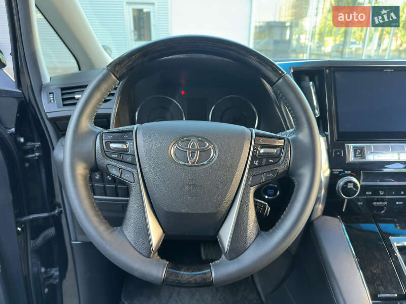 Мінівен Toyota Vellfire 2015 в Одесі