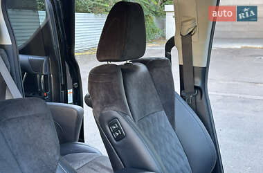 Минивэн Toyota Vellfire 2015 в 