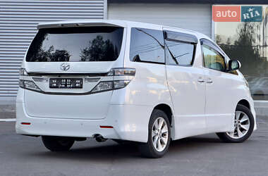Минивэн Toyota Vellfire 2013 в 