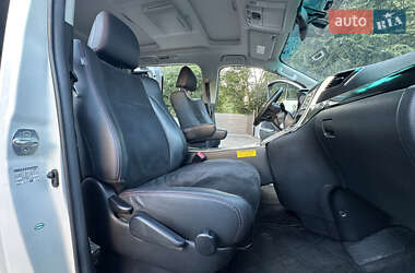 Минивэн Toyota Vellfire 2013 в 