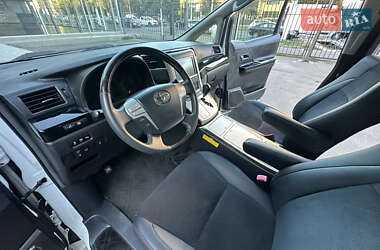 Минивэн Toyota Vellfire 2013 в 