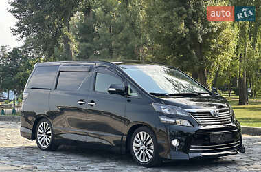 Минивэн Toyota Vellfire 2014 в 