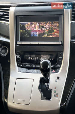 Минивэн Toyota Vellfire 2014 в 
