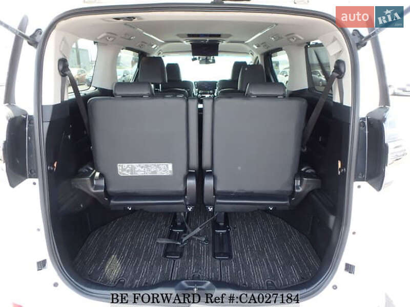 Минивэн Toyota Vellfire 2019 в Киеве