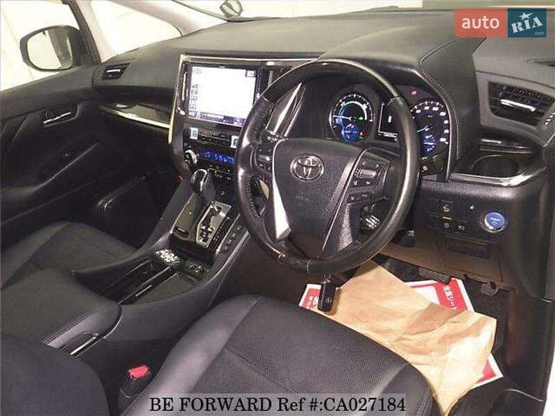 Минивэн Toyota Vellfire 2019 в Киеве