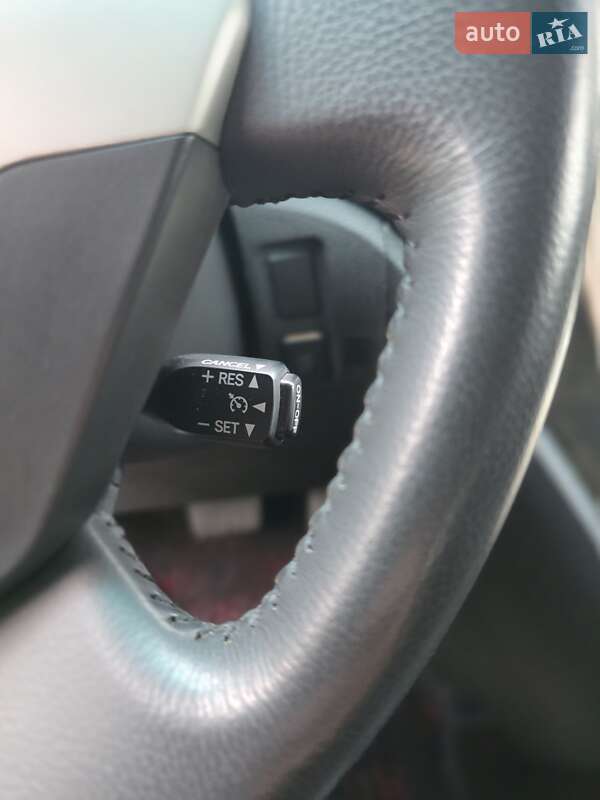 Мінівен Toyota Vellfire 2013 в Одесі фото 23 Мінівен Toyota Vellfire 2013 в Одесі