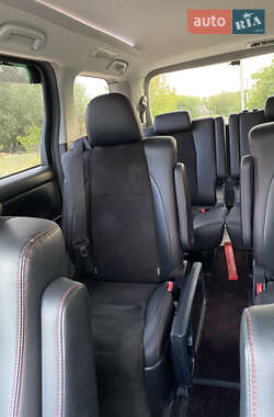 Минивэн Toyota Vellfire 2013 в 