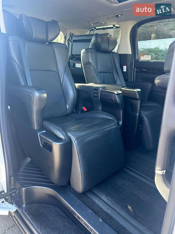Минивэн Toyota Vellfire 2015 в Одессе фото 18 Минивэн Toyota Vellfire 2015 в Одессе