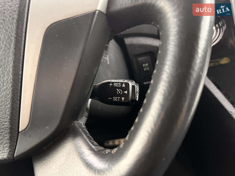 Минивэн Toyota Vellfire 2013 в Киеве